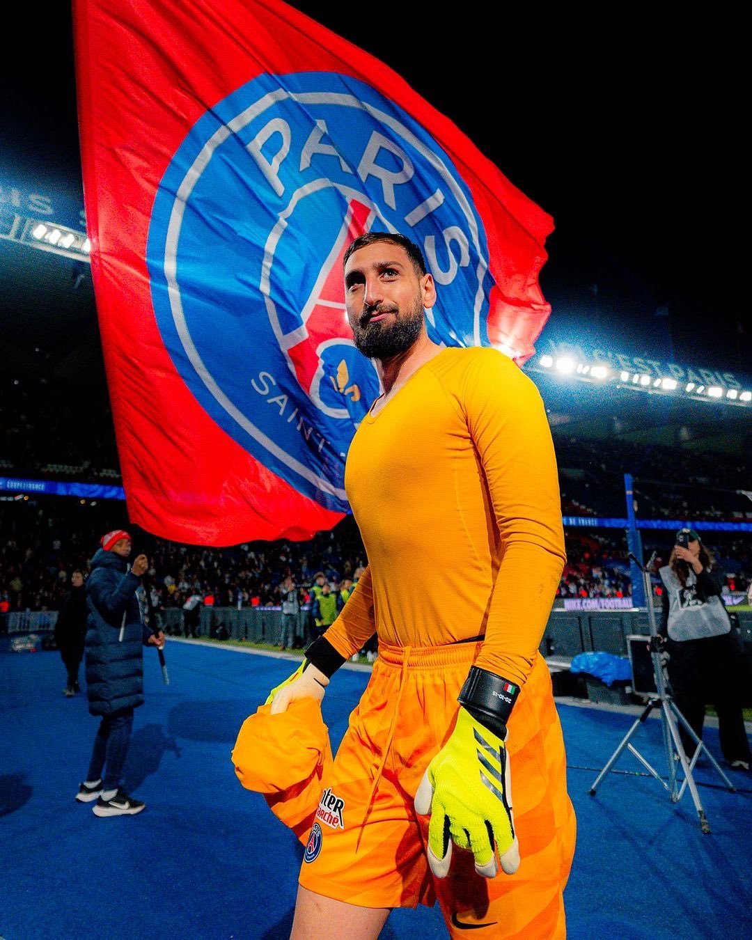 Gianluigi Donnarumma announces exit from PSG